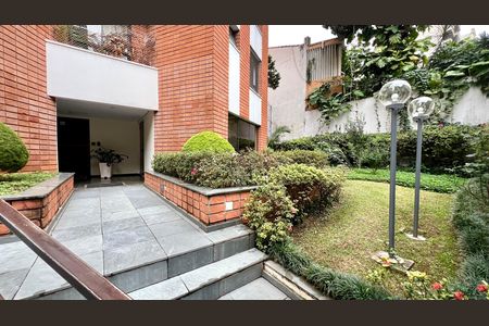 Apartamento à venda com 150m², 3 quartos e 2 vagas Apartamento à venda com 150m², 3 quartos e 2 vagasEntrada