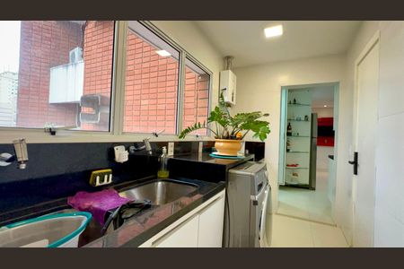 Apartamento à venda com 150m², 3 quartos e 2 vagas Apartamento à venda com 150m², 3 quartos e 2 vagasÁrea de Serviço