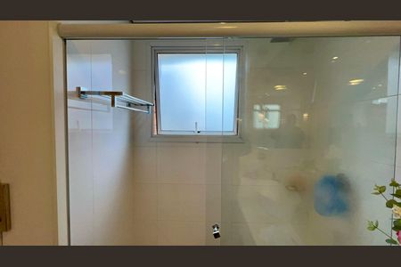 Apartamento à venda com 150m², 3 quartos e 2 vagas Apartamento à venda com 150m², 3 quartos e 2 vagasBanheiro da Suíte