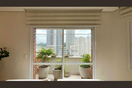 Apartamento à venda com 150m², 3 quartos e 2 vagas Apartamento à venda com 150m², 3 quartos e 2 vagasVaranda