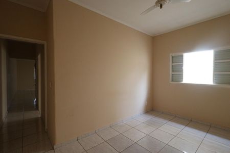 Casa para alugar com 126m², 2 quartos e 2 vagas Casa para alugar com 126m², 2 quartos e 2 vagasQuarto 2