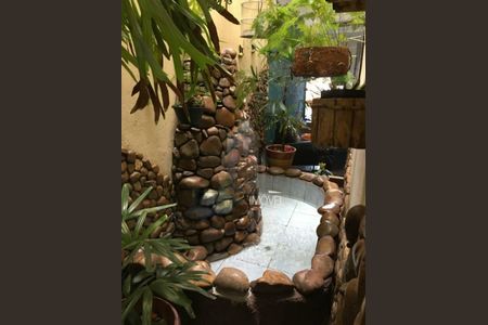 Casa à venda com 141m², 3 quartos e 5 vagas
