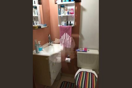Casa à venda com 141m², 3 quartos e 5 vagas