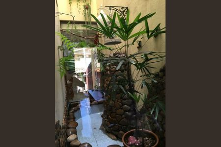 Casa à venda com 141m², 3 quartos e 5 vagas