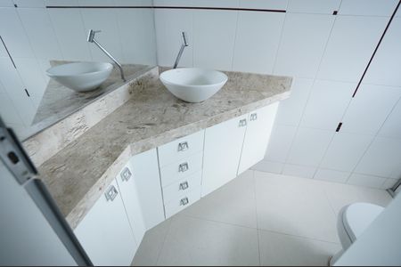 Apartamento para alugar com 123m², 3 quartos e 1 vaga