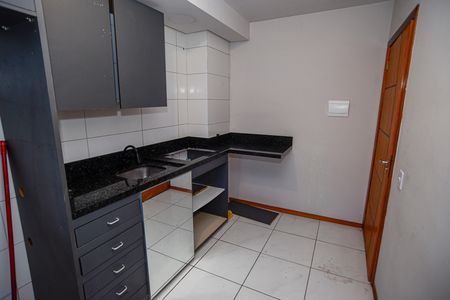 Cozinha de apartamento para alugar com 2 quartos, 40m² em Jardim Algarve, Viamão