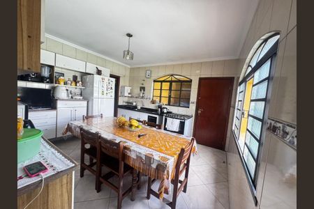 Casa à venda com 23m², 4 quartos e 6 vagas Casa à venda com 23m², 4 quartos e 6 vagasFoto 11