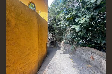 Casa à venda com 23m², 4 quartos e 6 vagas Casa à venda com 23m², 4 quartos e 6 vagasFoto 05