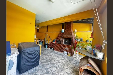 Casa à venda com 23m², 4 quartos e 6 vagas Casa à venda com 23m², 4 quartos e 6 vagasFoto 09