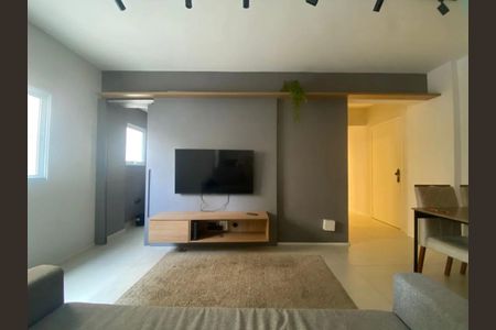 Foto 03 de apartamento à venda com 2 quartos, 81m² em Itaim Bibi, São Paulo