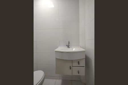 Casa de condomínio à venda com 173m², 3 quartos e 1 vagaBanheiro de serviço