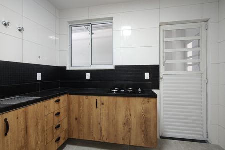 Casa de condomínio à venda com 173m², 3 quartos e 1 vaga Casa de condomínio à venda com 173m², 3 quartos e 1 vagaCozinha - Armários