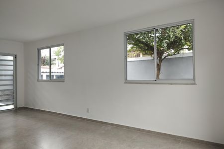 Casa de condomínio à venda com 173m², 3 quartos e 1 vaga Casa de condomínio à venda com 173m², 3 quartos e 1 vagaSala