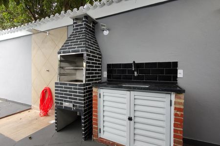 Casa de condomínio à venda com 173m², 3 quartos e 1 vaga Casa de condomínio à venda com 173m², 3 quartos e 1 vagaChurrasqueira