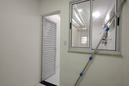 Casa de condomínio à venda com 173m², 3 quartos e 1 vaga Casa de condomínio à venda com 173m², 3 quartos e 1 vagaQuarto de Serviço