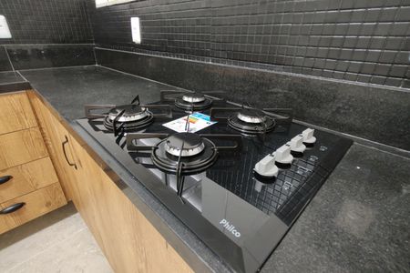 Casa de condomínio à venda com 173m², 3 quartos e 1 vaga Casa de condomínio à venda com 173m², 3 quartos e 1 vagaCozinha - Armários