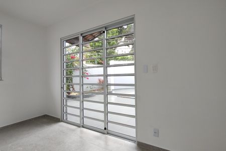 Casa de condomínio à venda com 173m², 3 quartos e 1 vaga Casa de condomínio à venda com 173m², 3 quartos e 1 vagaSala