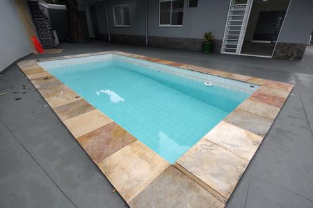 Casa de condomínio à venda com 173m², 3 quartos e 1 vaga Casa de condomínio à venda com 173m², 3 quartos e 1 vagaPiscina