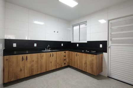Casa de condomínio à venda com 173m², 3 quartos e 1 vaga Casa de condomínio à venda com 173m², 3 quartos e 1 vagaCozinha - Armários