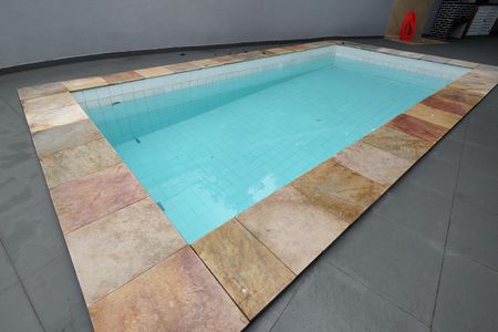 Casa de condomínio à venda com 173m², 3 quartos e 1 vaga Casa de condomínio à venda com 173m², 3 quartos e 1 vagaPiscina