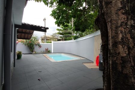 Casa de condomínio à venda com 173m², 3 quartos e 1 vaga Casa de condomínio à venda com 173m², 3 quartos e 1 vagaQuintal