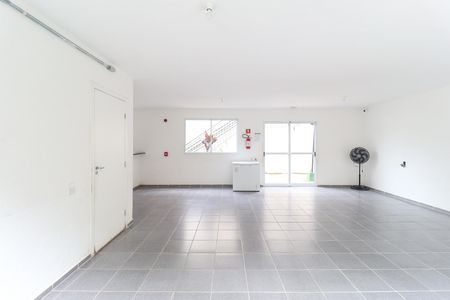 Apartamento à venda com 39m², 2 quartos e sem vagaÁrea comum