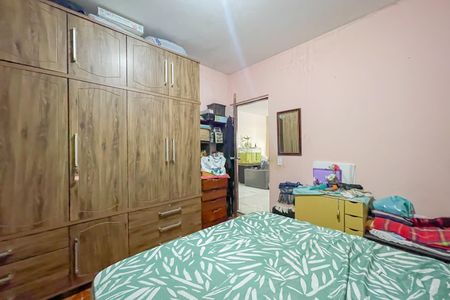 Casa à venda com 250m², 4 quartos e 3 vagas Casa à venda com 250m², 4 quartos e 3 vagasQuarto 1