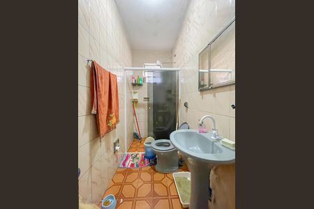 Casa à venda com 250m², 4 quartos e 3 vagas Casa à venda com 250m², 4 quartos e 3 vagasBanheiro 1