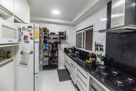 Apartamento à venda com 158m², 3 quartos e 3 vagas Apartamento à venda com 158m², 3 quartos e 3 vagasCozinha