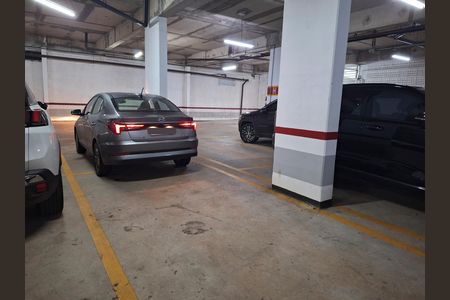 Apartamento à venda com 158m², 3 quartos e 3 vagas Apartamento à venda com 158m², 3 quartos e 3 vagasGaragem
