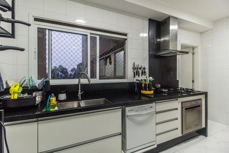 Apartamento à venda com 158m², 3 quartos e 3 vagas Apartamento à venda com 158m², 3 quartos e 3 vagasCozinha