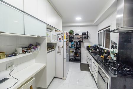 Apartamento à venda com 158m², 3 quartos e 3 vagas Apartamento à venda com 158m², 3 quartos e 3 vagasCozinha
