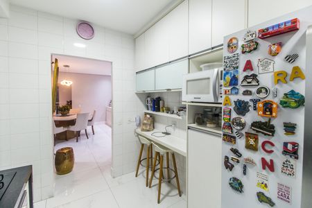 Apartamento à venda com 158m², 3 quartos e 3 vagas Apartamento à venda com 158m², 3 quartos e 3 vagasCozinha
