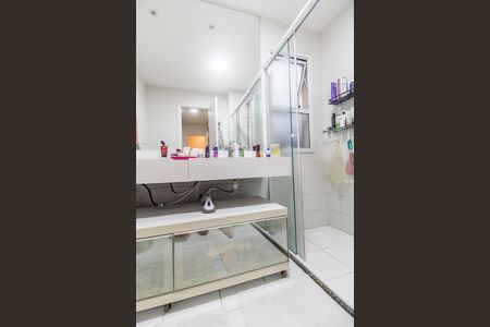 Apartamento à venda com 158m², 3 quartos e 3 vagas Apartamento à venda com 158m², 3 quartos e 3 vagasBanheiro da Suíte