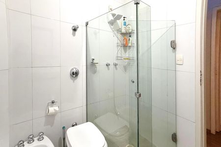Apartamento à venda com 140m², 3 quartos e 1 vaga Apartamento à venda com 140m², 3 quartos e 1 vagaBanheiro