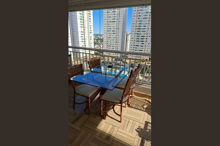 Apartamento para alugar com 107m², 2 quartos e 2 vagas Apartamento para alugar com 107m², 2 quartos e 2 vagasVaranda