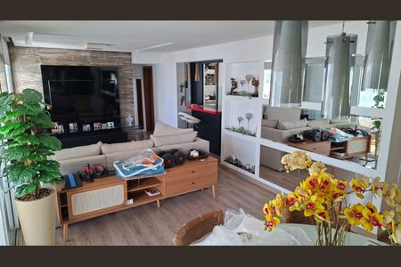 Apartamento para alugar com 107m², 2 quartos e 2 vagas Apartamento para alugar com 107m², 2 quartos e 2 vagasSala