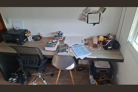 Apartamento para alugar com 107m², 2 quartos e 2 vagas Apartamento para alugar com 107m², 2 quartos e 2 vagasQuarto