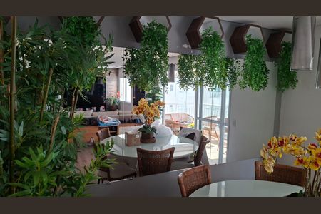 Apartamento para alugar com 107m², 2 quartos e 2 vagas Apartamento para alugar com 107m², 2 quartos e 2 vagasSala