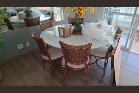 Apartamento para alugar com 107m², 2 quartos e 2 vagas Apartamento para alugar com 107m², 2 quartos e 2 vagasSala