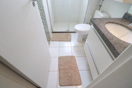 Apartamento para alugar com 81m², 2 quartos e 2 vagasBanheiro 