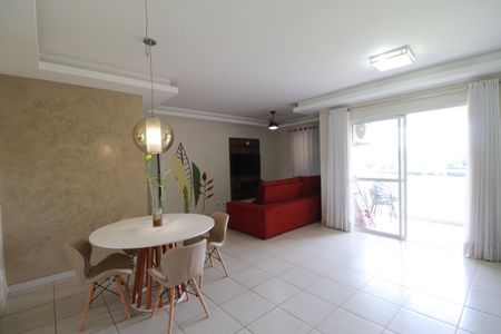 Apartamento para alugar com 81m², 2 quartos e 2 vagasSala