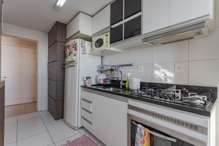 Apartamento para alugar com 81m², 2 quartos e 2 vagas Apartamento para alugar com 81m², 2 quartos e 2 vagasCozinha e Área de Serviço