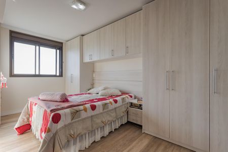 Suíte de apartamento para alugar com 2 quartos, 81m² em Cristo Redentor, Porto Alegre