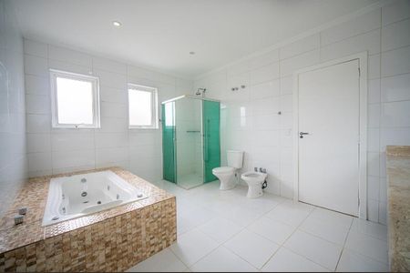 Casa de condomínio à venda com 422m², 4 quartos e 9 vagas Casa de condomínio à venda com 422m², 4 quartos e 9 vagasFoto 02