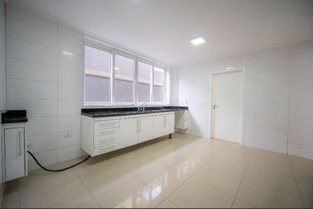 Casa de condomínio à venda com 422m², 4 quartos e 9 vagas Casa de condomínio à venda com 422m², 4 quartos e 9 vagasFoto 65