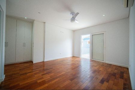 Casa de condomínio à venda com 422m², 4 quartos e 9 vagas Casa de condomínio à venda com 422m², 4 quartos e 9 vagasFoto 22