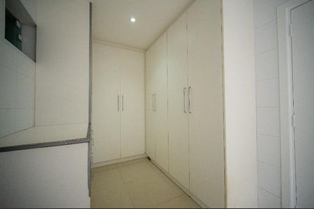 Casa de condomínio à venda com 422m², 4 quartos e 9 vagas Casa de condomínio à venda com 422m², 4 quartos e 9 vagasFoto 69