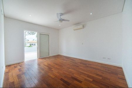 Casa de condomínio à venda com 422m², 4 quartos e 9 vagas Casa de condomínio à venda com 422m², 4 quartos e 9 vagasFoto 21