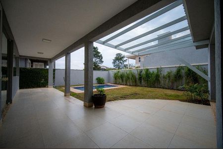 Casa de condomínio à venda com 422m², 4 quartos e 9 vagas Casa de condomínio à venda com 422m², 4 quartos e 9 vagasFoto 60